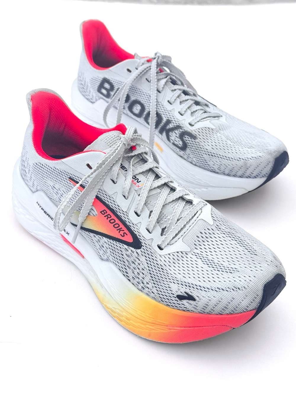 Brooks Hyperion Max 2 Women’s Running Shoes - Size 8 (Grey/Orange Gradient)